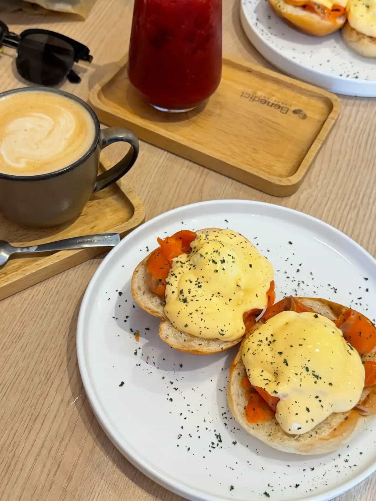 Benedict Breakfast Cafe