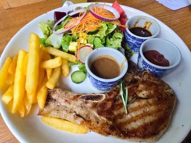Wandee Steak Salad T Bar