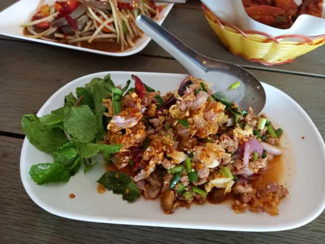 ไก่ทอดยกเล้า