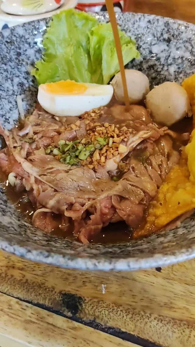 ก๋วยเตี๋ยวเรือ Deksen's kamala beach