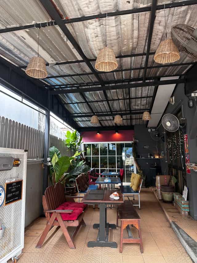 De'Cafe Halal food