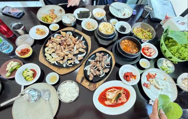 Thai garden Korean restaurant