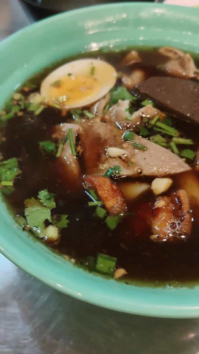 ร้านก๋วยจั๊บ สุวรรณภูมิ