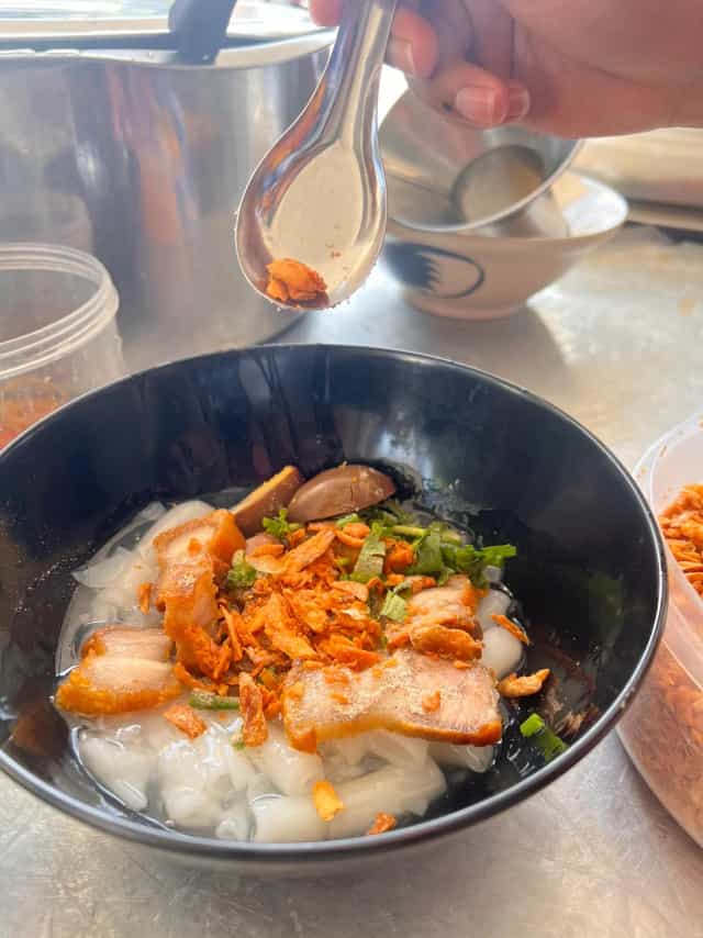 ก๋วยจั๊บน้ำข้นป้าติ๊ก สาขา2 เมืองทอง