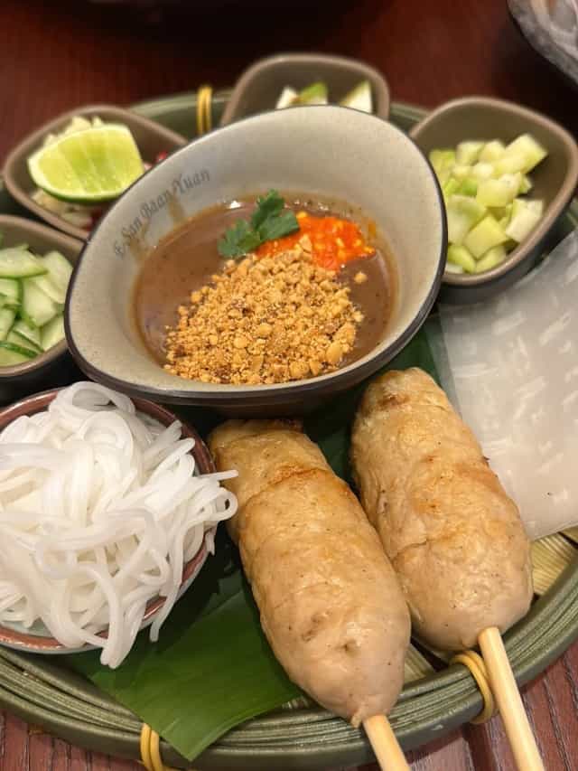 อีสานบ้านญวน ISAN BAN YUAN