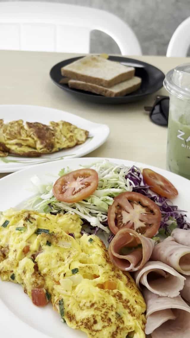 Zarah Bites & brews Halal (ติดกับร้าน Mahsuri Tour kamala)