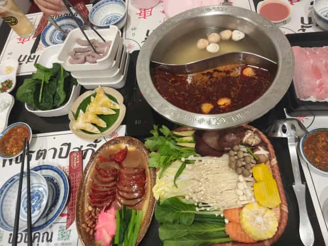 เพชรตาปีสุกี้ ภูเก็ต - Phet Tapee Suki Phuket