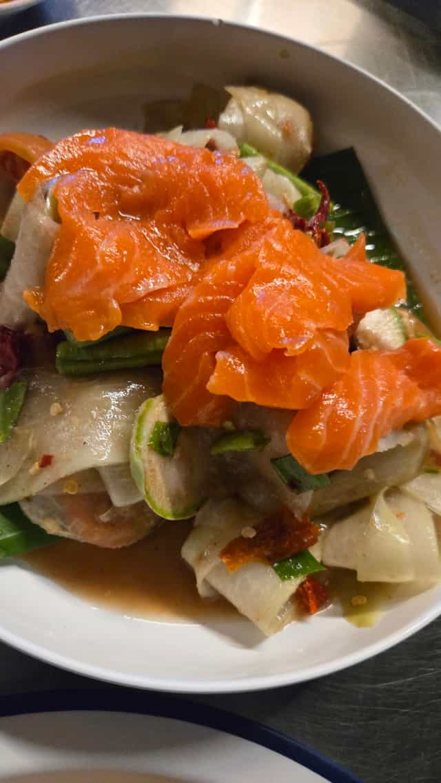 ยิ่งเจริญ ภูเก็ต(หมูกระทะ ส้มตำ เบียร์วุ้น)