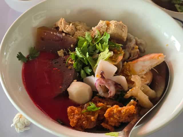 บ้านริมเลปำ เย็นตาโฟ-ต้มยำทะเล