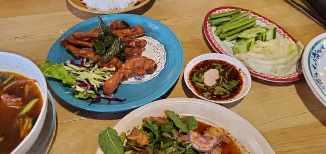 Duck Spicy สาขากมลา