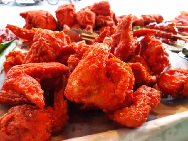 ไก่ทอด ไก่ย่างบังหยาสะพานหิน