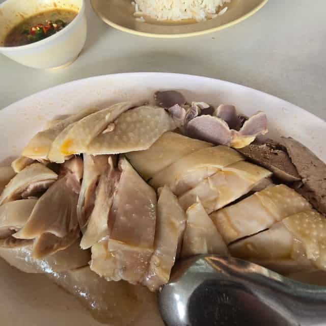 สันติข้าวมันไก่ santi chicken rice