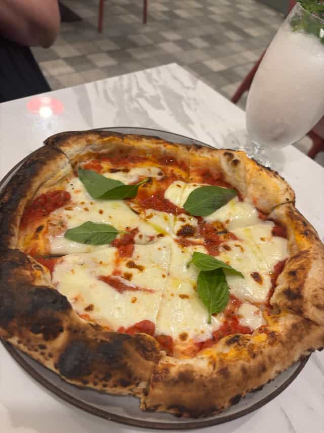 The Old town pizza - Phuket town