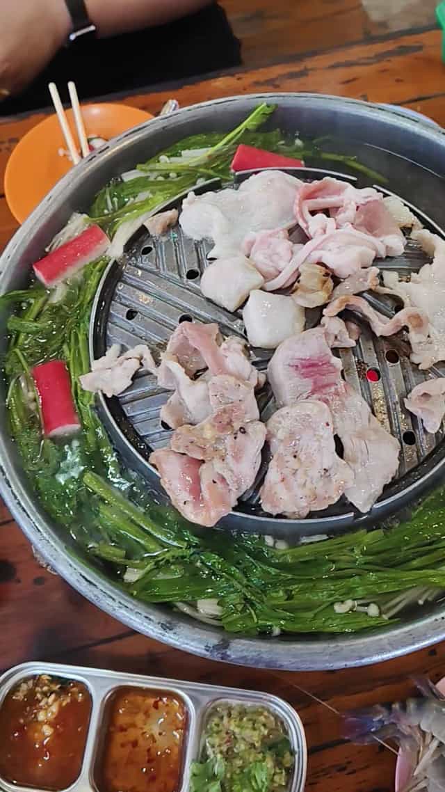 หมูกระทะดาวรุ่ง ภูเก็ต