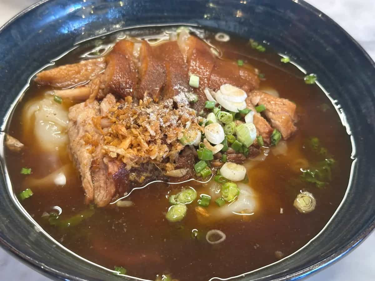 ขาหมูโกอ๊อด