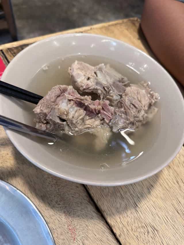 ก๋วยเตี๋ยวต้มยำหมูชากังราว
