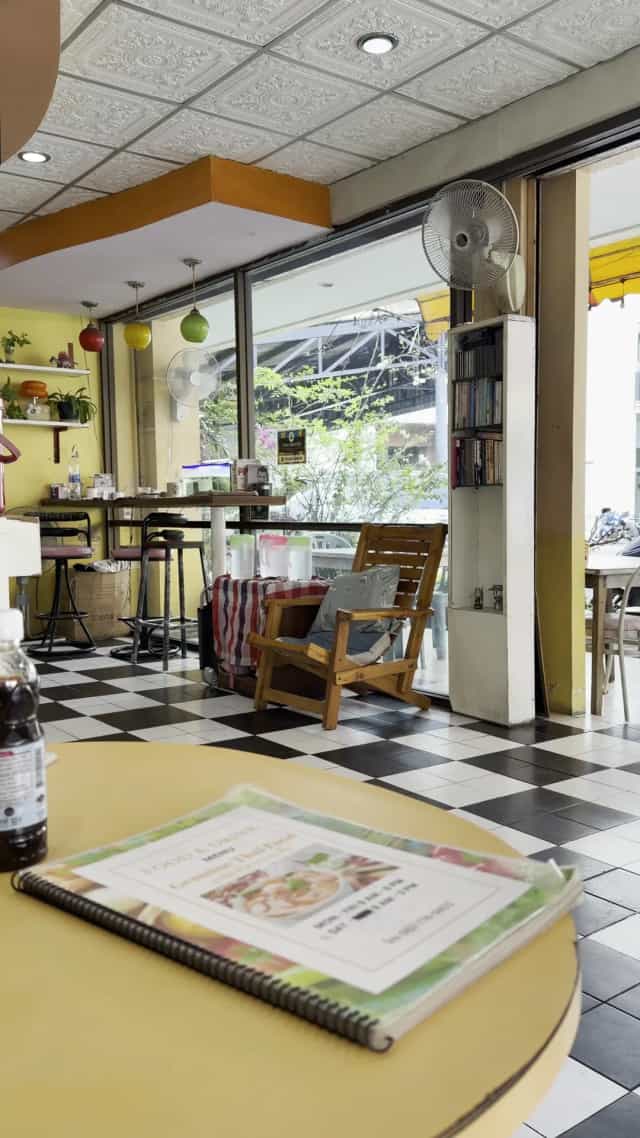 Genuine thai food มาลัย อาหารตามสั่ง