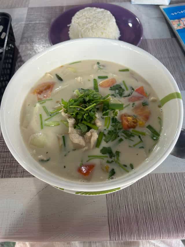 ร้านก๋วยเตี๋ยวเนินเขา