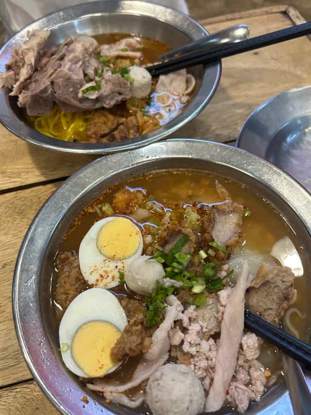 ก๋วยเตี๋ยวต้มยำหมูชากังราว