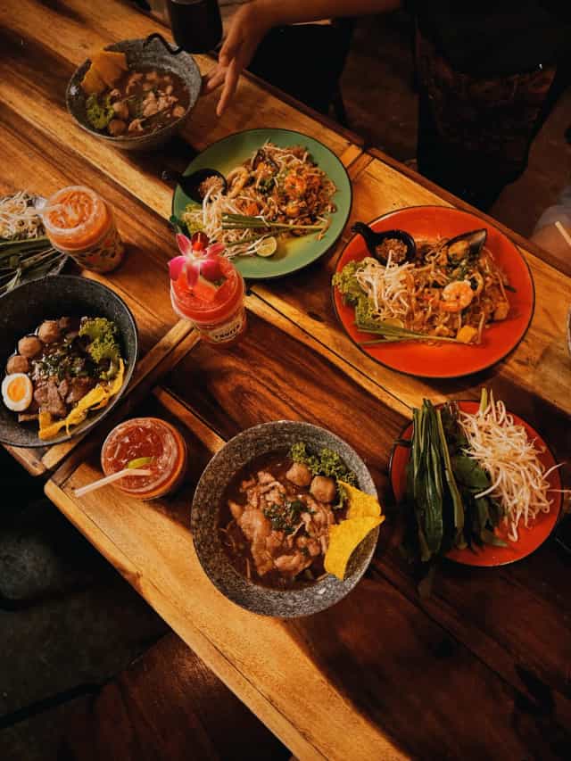 ก๋วยเตี๋ยวเรือ Deksen's kamala beach