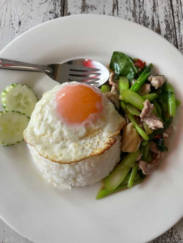 Genuine thai food มาลัย อาหารตามสั่ง