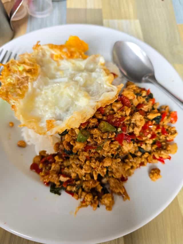 ผัดไทยกวางตุ้ง (จี้ดวง)