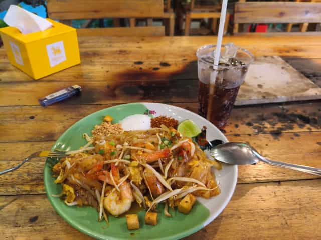 ร้านติดหม้อ จิ้มจุ่ม ย่างเนย ป่าตอง