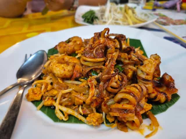 ผัดไทยพานหิน