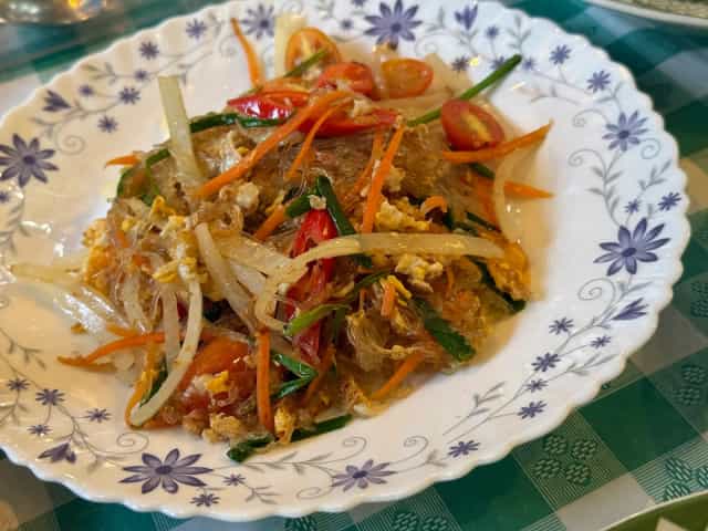 Hug Street Food, Kata Phuket
