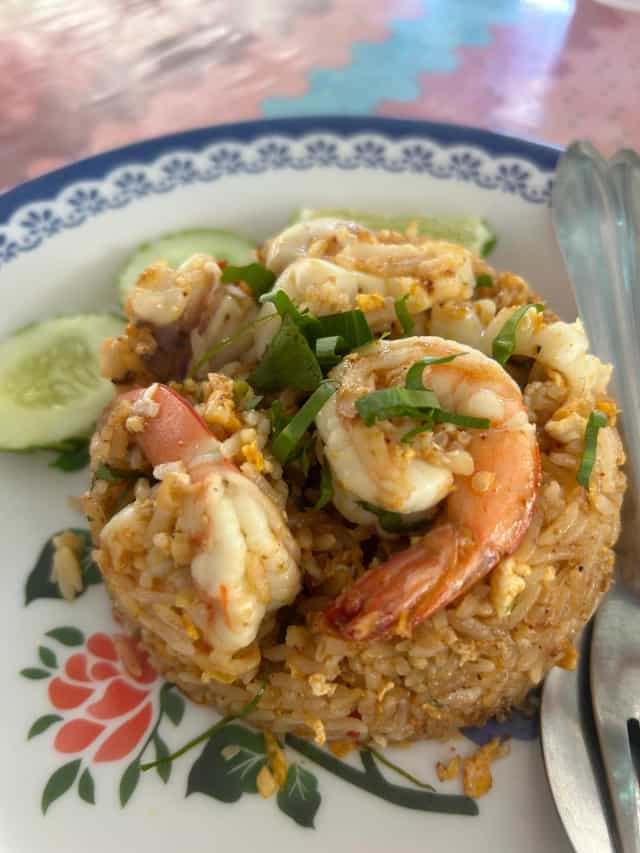 เจ๊ใจราดหน้า