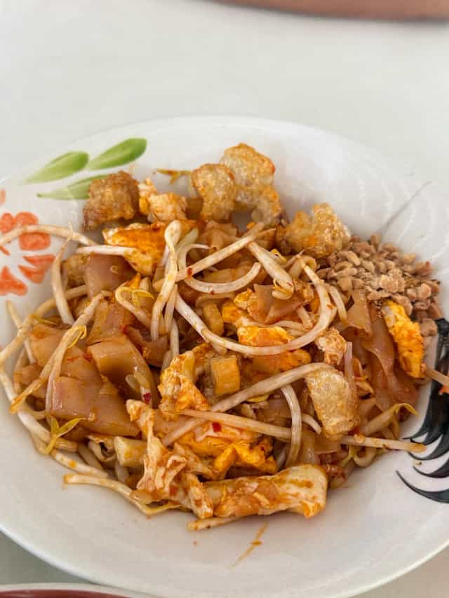 ผัดไทยหกเหลี่ยม