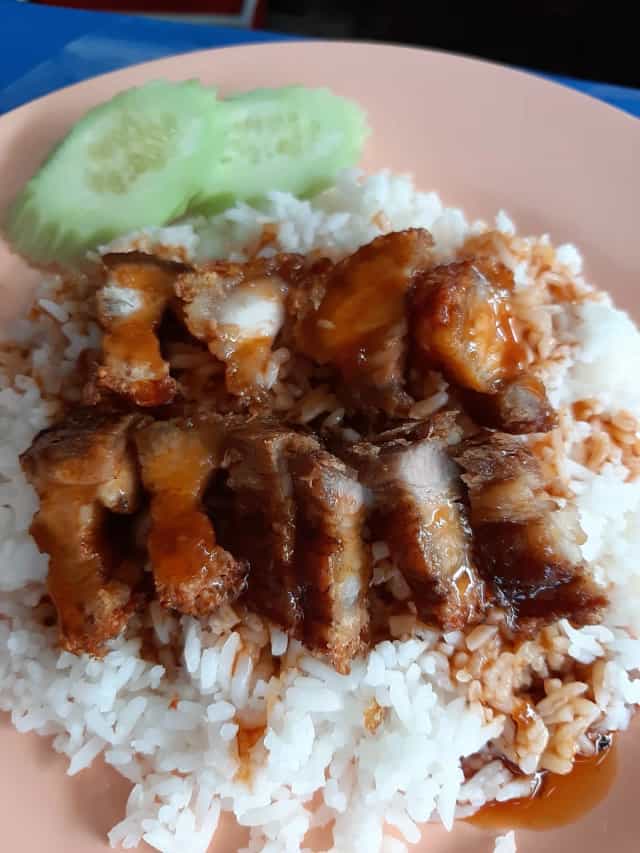ร้านโกดี ข้าวขาหมู
