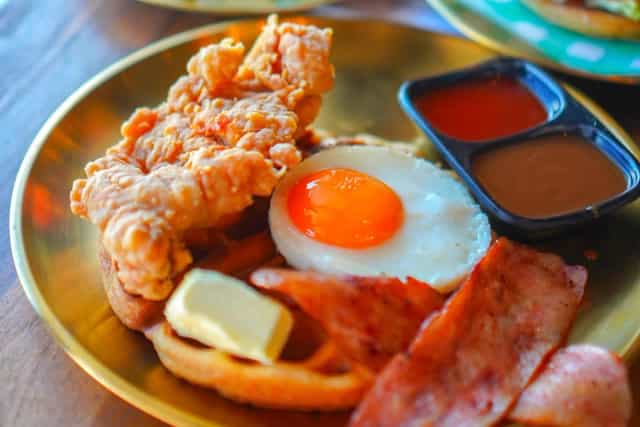 BurgerQueenByChefTangเบอร์เกอร์ควีนbyเชฟแตง(สาขาภูเก็ตวิทยาลัย)