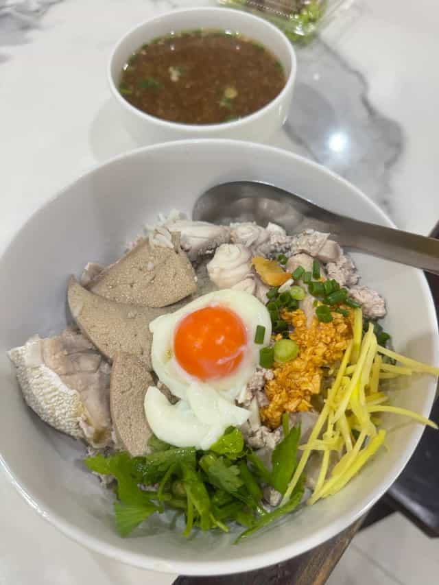 ร้านข้าวต้มดีบุก (พ.ศ.๒๕๒๘)