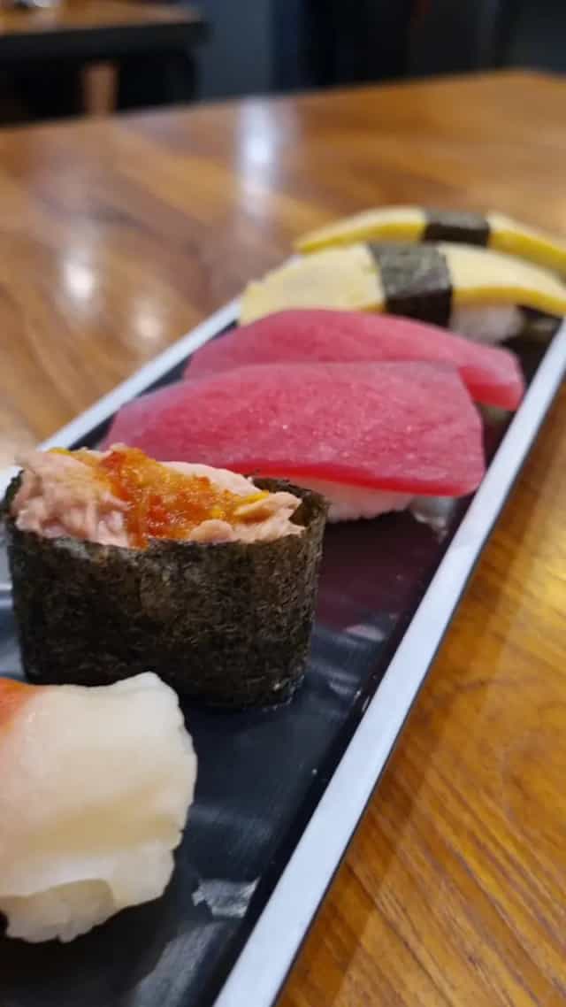หอมหอม ราเมน แอนด์ ซูชิ
